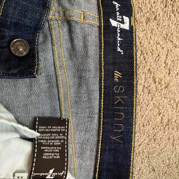 7 For All Mankind the skinny jeans. Size 32 - Picture 2 of 4
